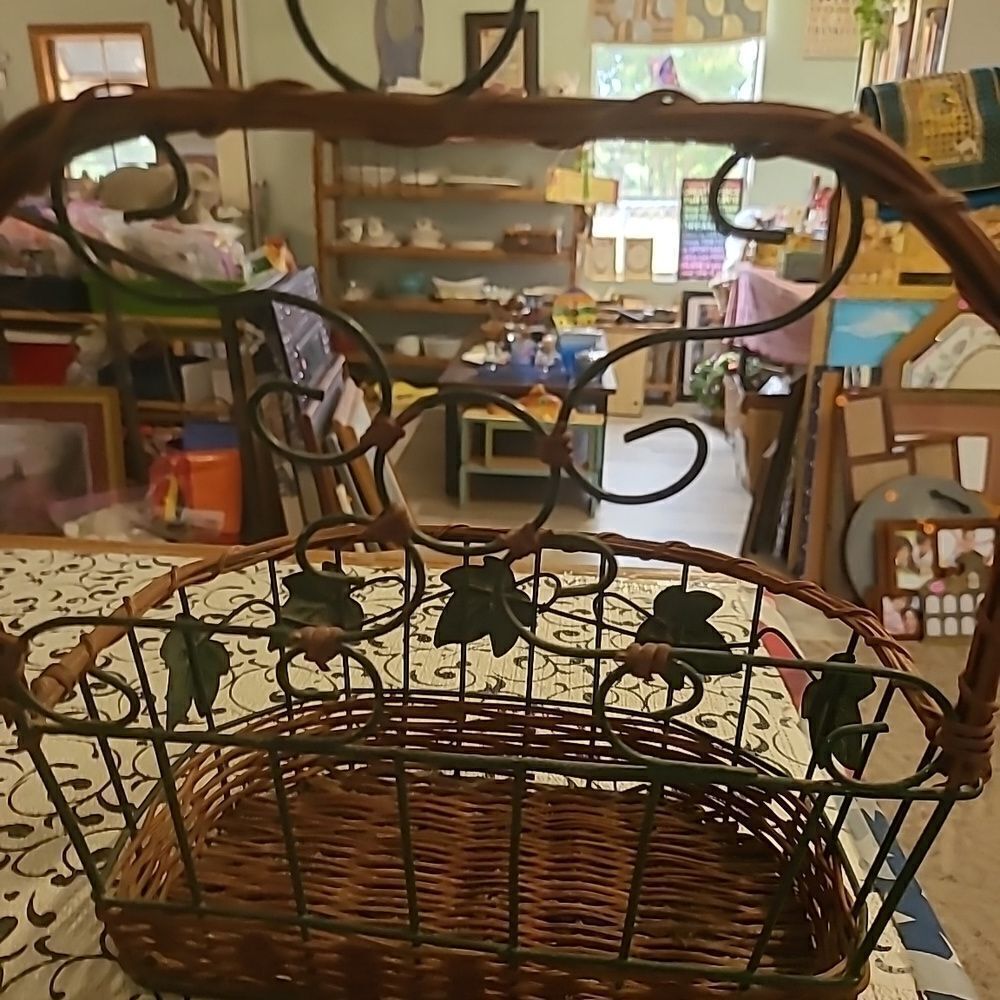 Wicker and Metal Basket - Picture 8 of 8